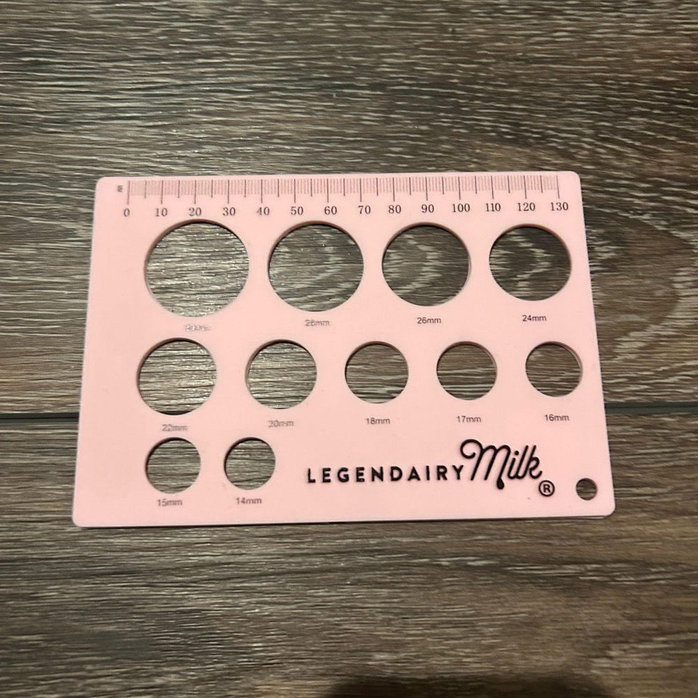 Legendary Milk Flange Ruler